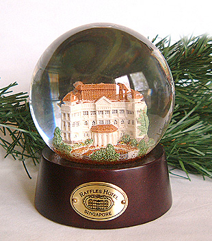 3-inch custom snowglobe raffles hotel